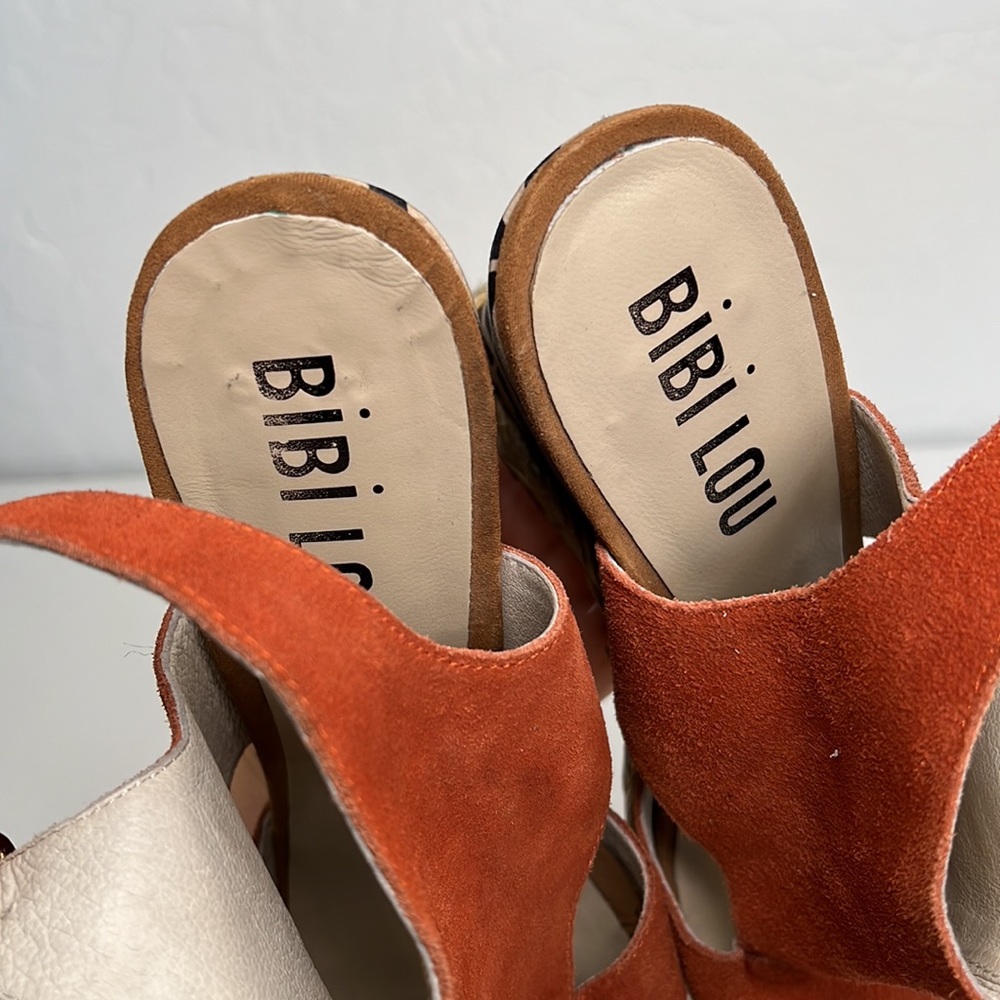 Bibi Lou rust orange suede & chevron wedge size 9 from Anthropologie - Picture 14 of 15